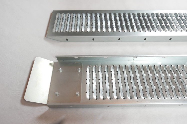Stalowe rampy najazdowe 195 cm